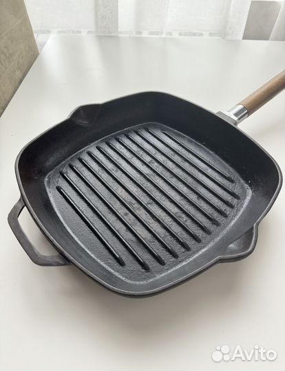 Чугунная сковорода гриль biol