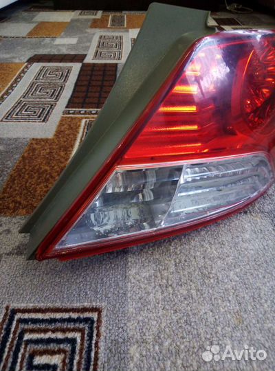 Задняя правая фара