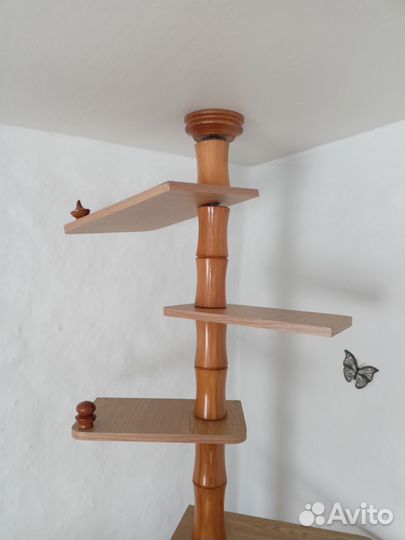 Оригинальная вертикальная, отдельно стоящая полка