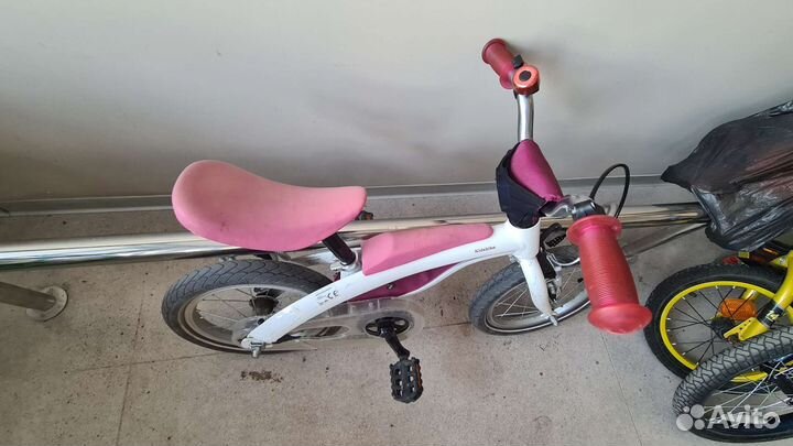 Беговел bmw kidsbike