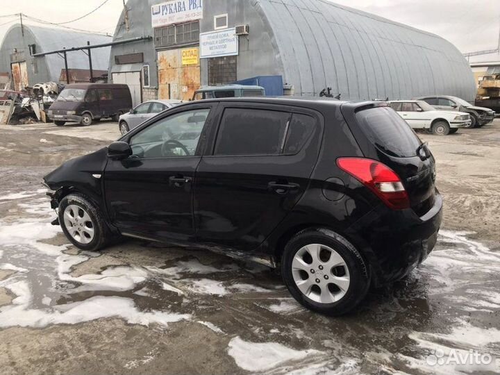 Дверь задняя левая Hyundai I20