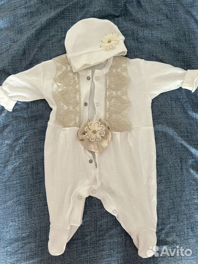 Комбинезон на выписку