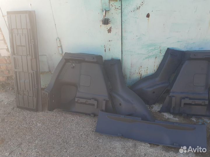 Suzuki SX-4. Обшивка салона в сборе