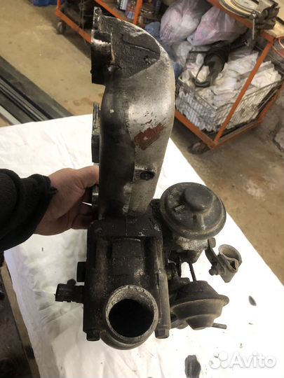 Впускной коллектор Delica Spacegear L400