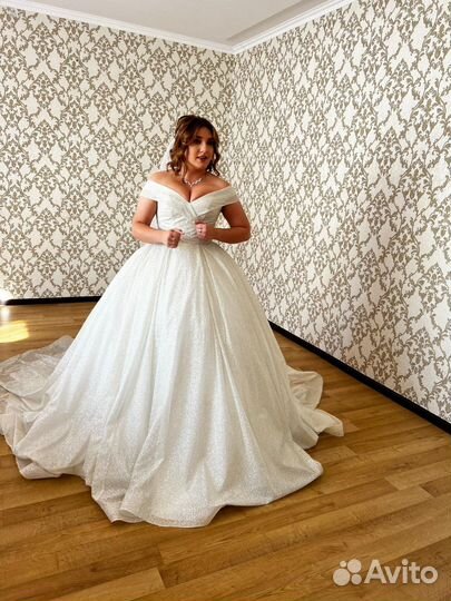 Свадебное платье 46 48