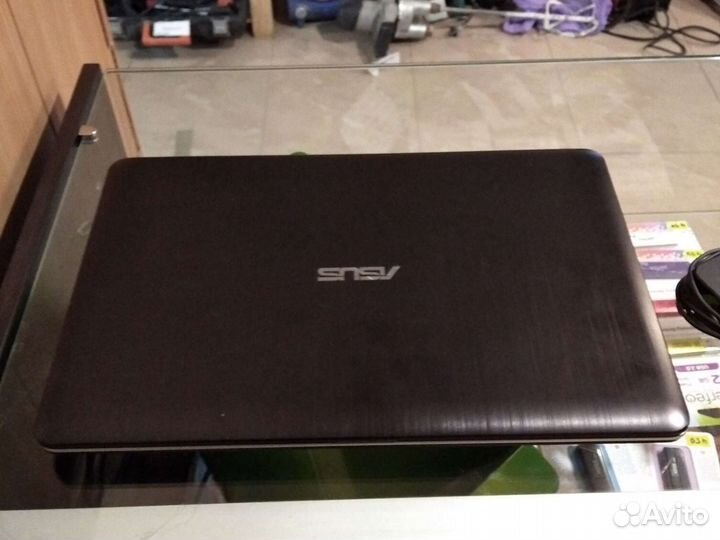 Ноутбук asus