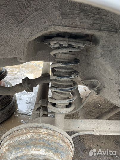 Ниссан альмера n16 задние стойки