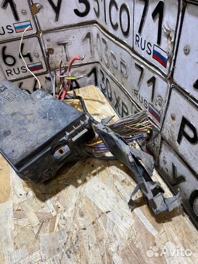 Блок предохранителей Ford Focus хетчбэк xtda 2012