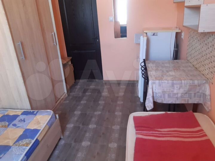 Комната 12 м² в 4-к., 2/2 эт.