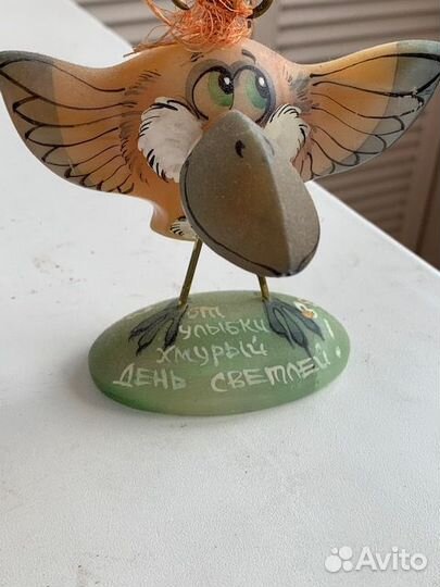 Сувениры из натур. камня, фарфора, керамики