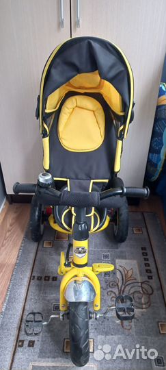 Трехколесный велосипед с родительской ручкой