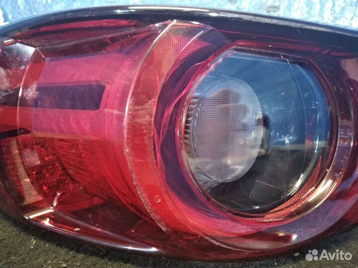 Фонарь левый внешний Mazda CX-5