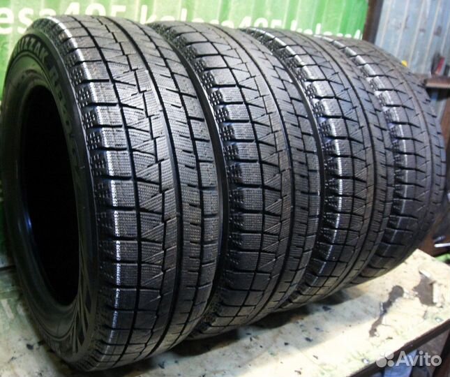 Bridgestone Blizzak Revo GZ 225/60 R17 93S