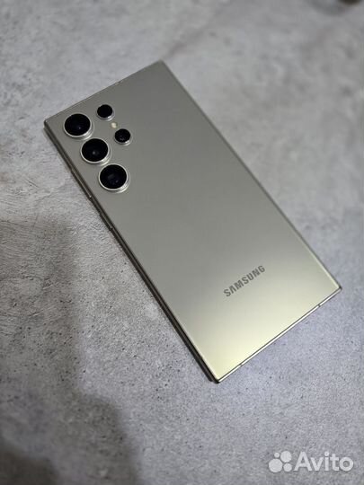 Samsung Galaxy S24 Ultra, 12/256 ГБ