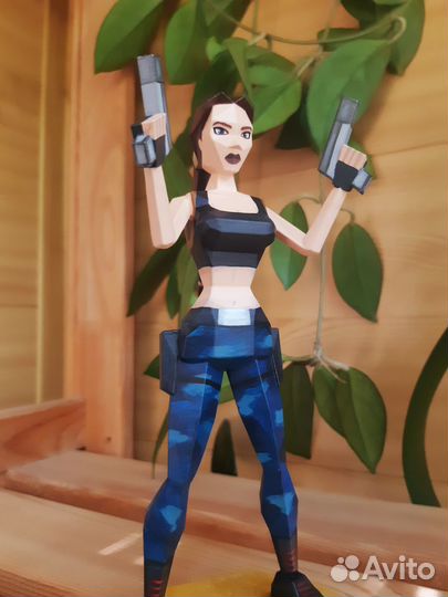 Фигурка Tomb Raider Lara Croft Лара Крофт костюм Н