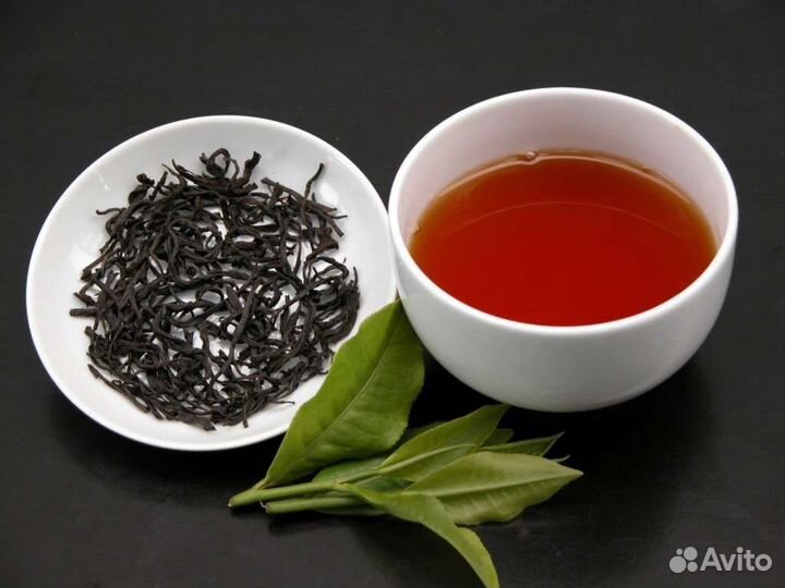 Китайский чай бодрит, расслабляет, обвалакивает