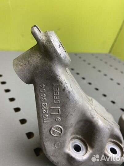 Лапы двс Mercedes S-Class W140 M119