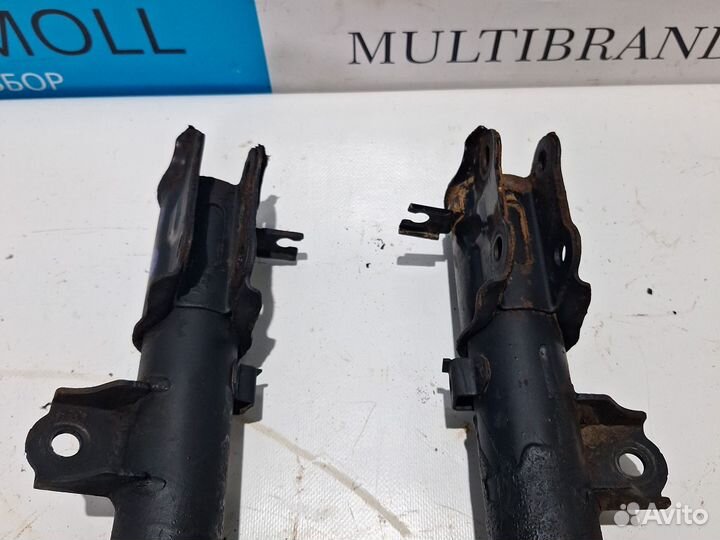 Стойка передняя Kia Rio 3 QB