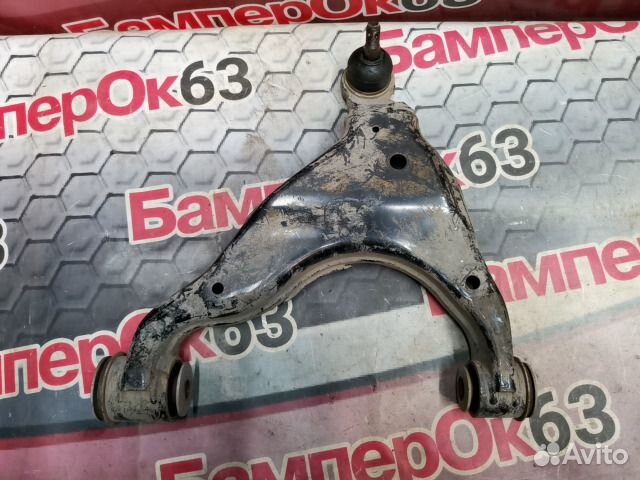 Рычаг подвески передний правый Toyota Land Cruiser