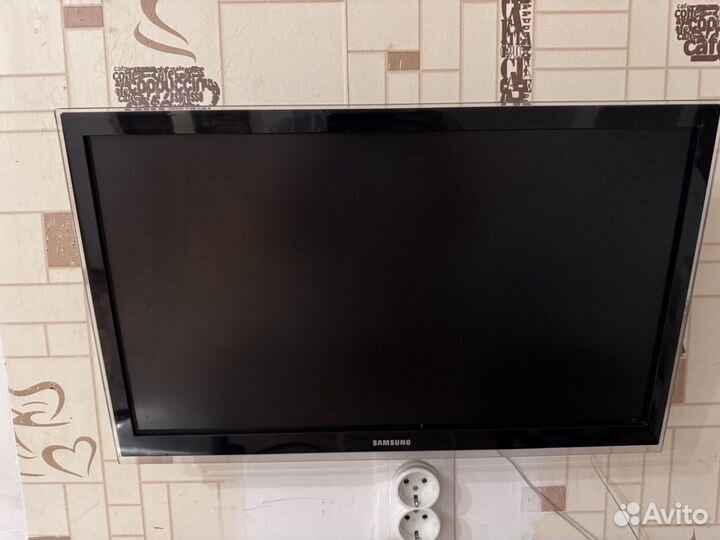 Телевизор samsung SMART tv 22