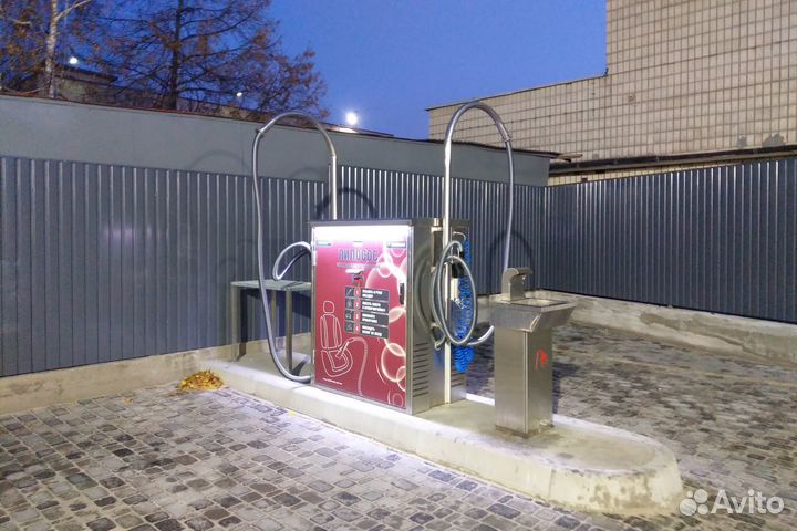 Пылесос самообслуживания 3952 W