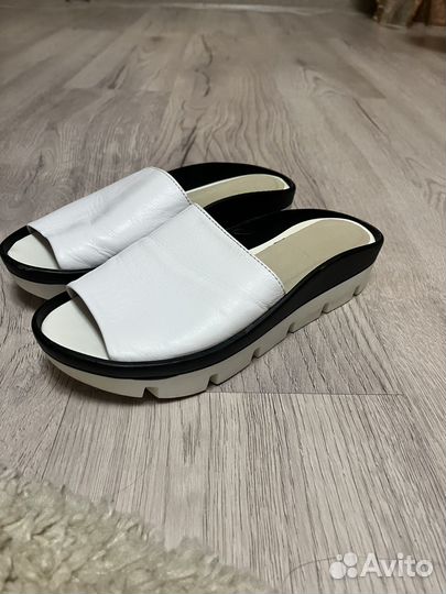 Шлепки женские