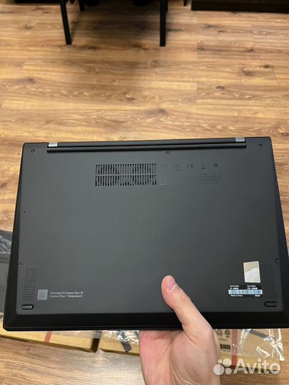 Lenovo Thinkpad x1 carbon gen 10 (i7-16-256-New)