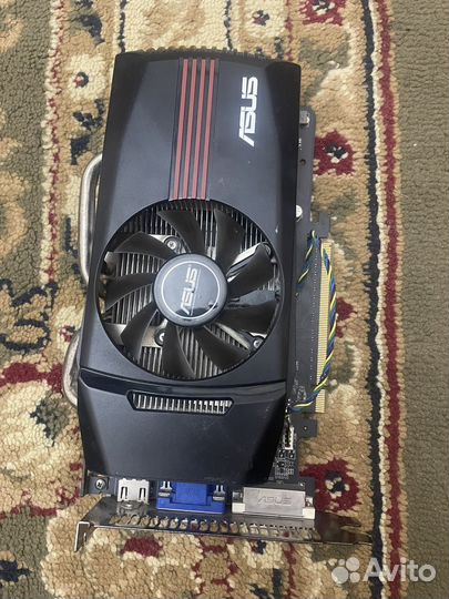 Видеокарта Asus GeForce GTX 550 Ti 1gb