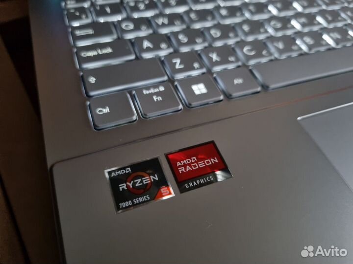 Игровой ноутбук Asus Vivobook Oled 16/512Gb