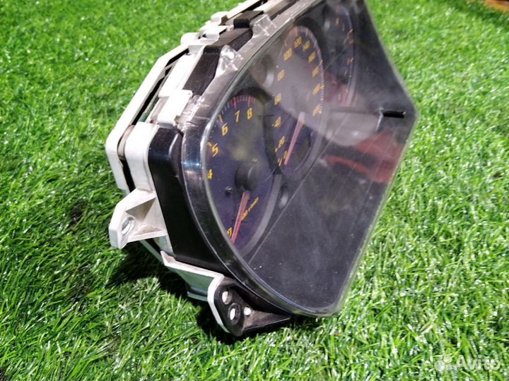 Щиток приборов, приборная панель Дайхатсу yrv