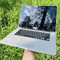 Apple macbook pro 15 2015 i7 16