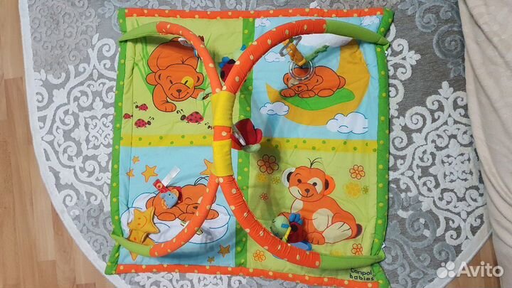 Развивающий коврик