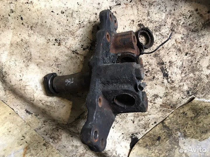 Поворотный кулак Mercedes