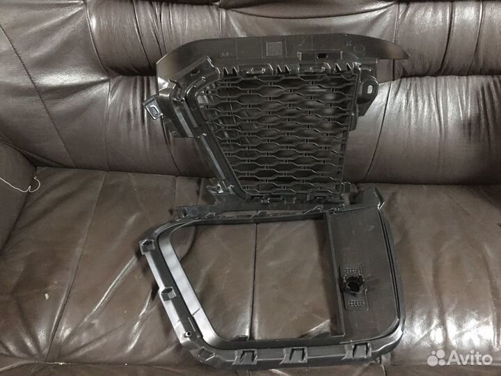 Решетка в бампер Range Rover Sport L494 рест