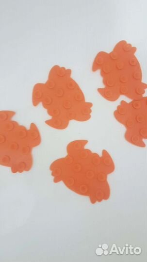 Крабы резиновые в ванну против скольжения