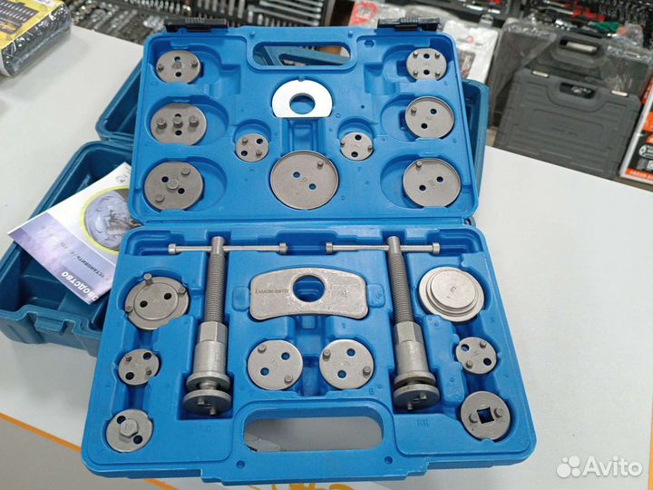 Набор для сведения тормозных цилиндров 21 пр