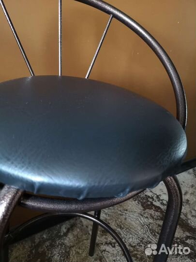 Барный стул