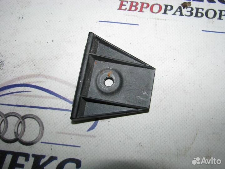 Накладка (кузов внутри) Audi A4 (B7) 2004-2009