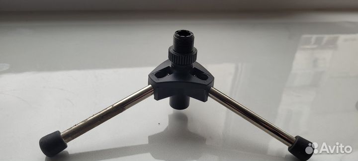 Стойка для микрофона настольная