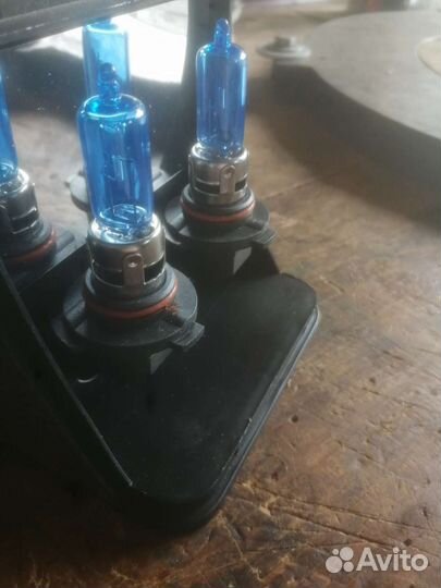 Лампочки дла фар автомобиля