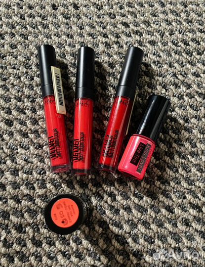 Косметика новая много