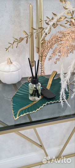 Блюдо большой изумрудный лист с золотом