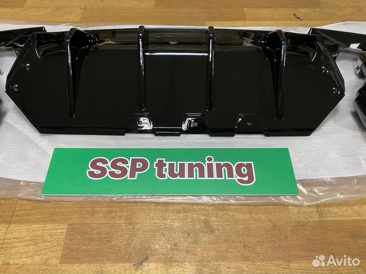 Диффузор Competition + насадки для BMW F10