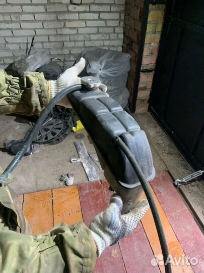 Расширительный бачок Mercedes Benz w210