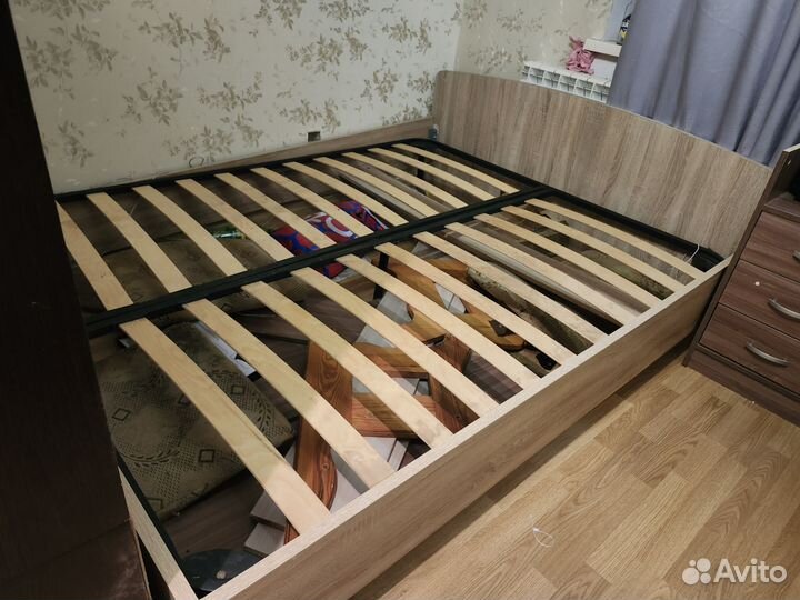 Кровать двухспальная 160 200