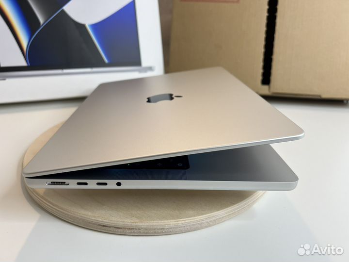 Новый macbook Pro 14 m1 Pro 1Tb SSD 52 цикла