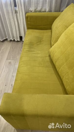 Диван бу желтый
