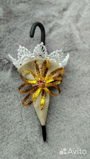 Украшение, брошь, подарок из кожи