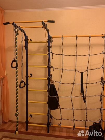 Шведска стенка (состояние отличное )