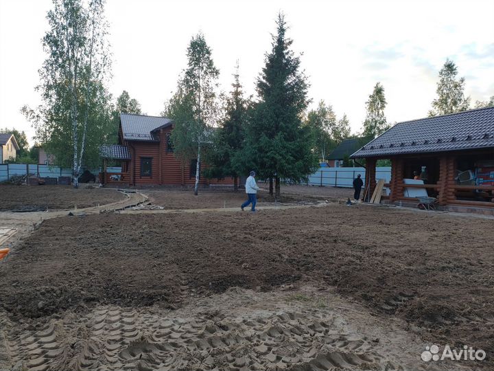 Вспашка земли минитрактором фрезой